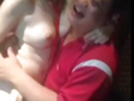 Un massaggio video hard di donne anziane casalingo che trasforma qualcosa di caldo