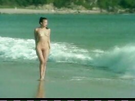 Una donna dai video hard donne e animali grossi seni scopa il suo amante sposato